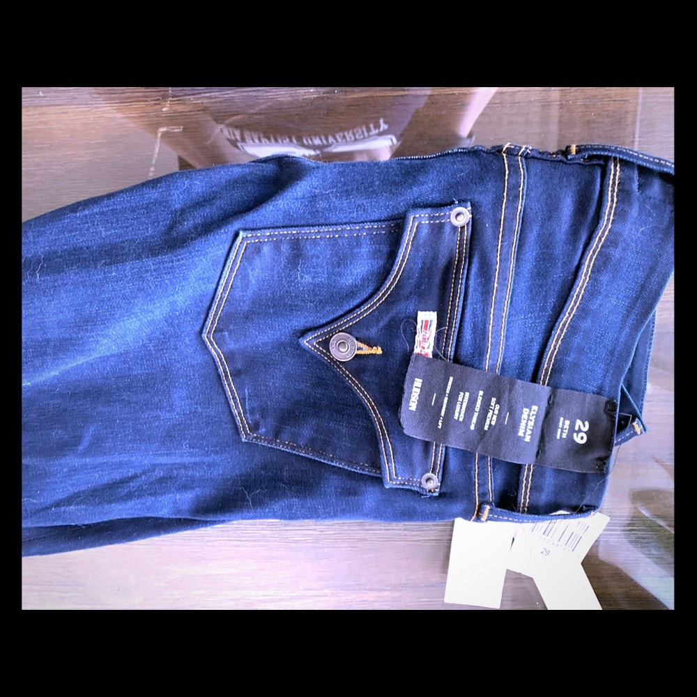 Hudson Jeans size 29 Beth Baby Boot style